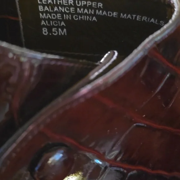 BRAND NEW PATENT LEATHER SHOE BOOTS!!! KRISTIN DAVIS - Picture 4 of 5